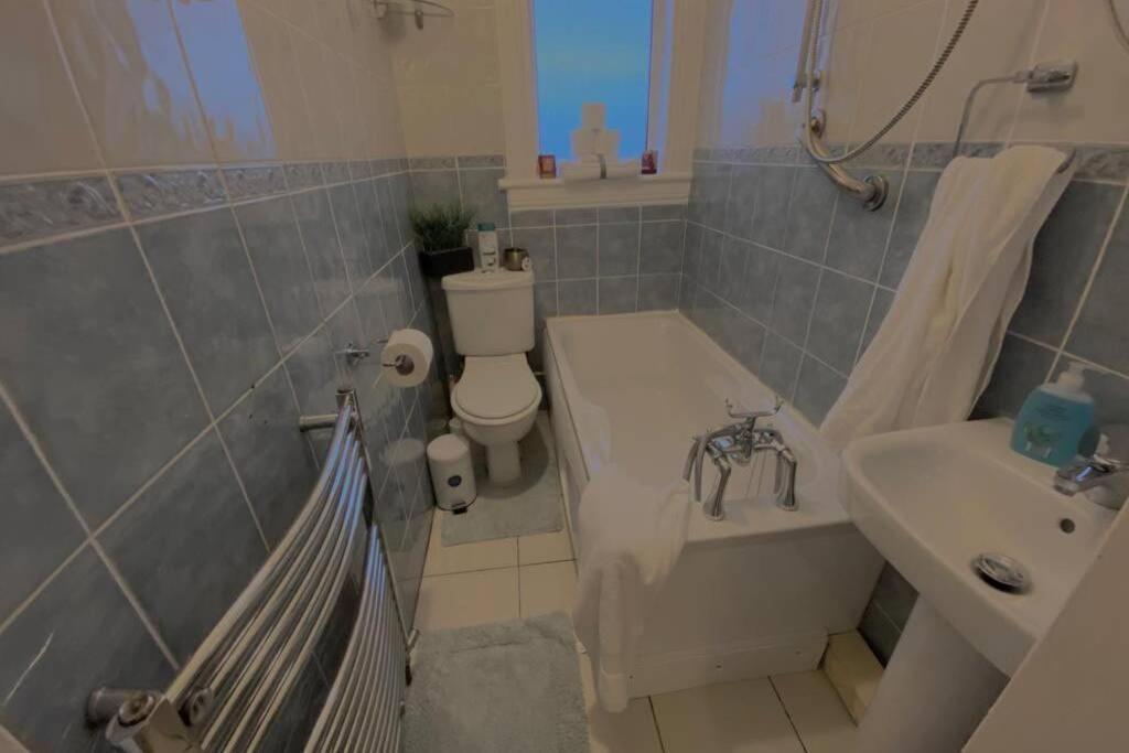 Beautiful Sea View 2 Bed Home Port Glasgow Esterno foto