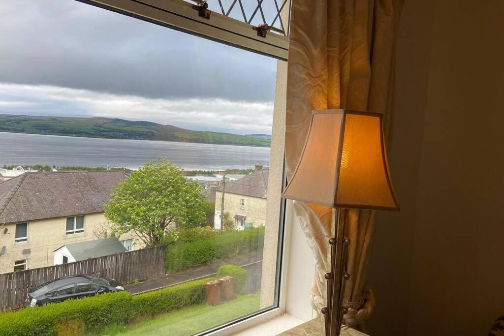 Beautiful Sea View 2 Bed Home Port Glasgow Esterno foto