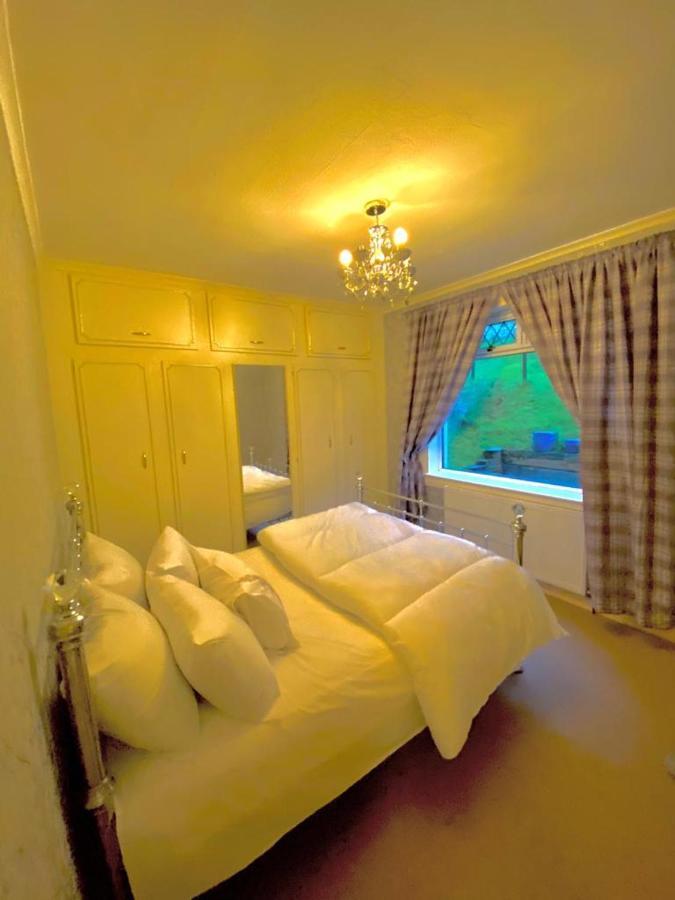 Beautiful Sea View 2 Bed Home Port Glasgow Esterno foto