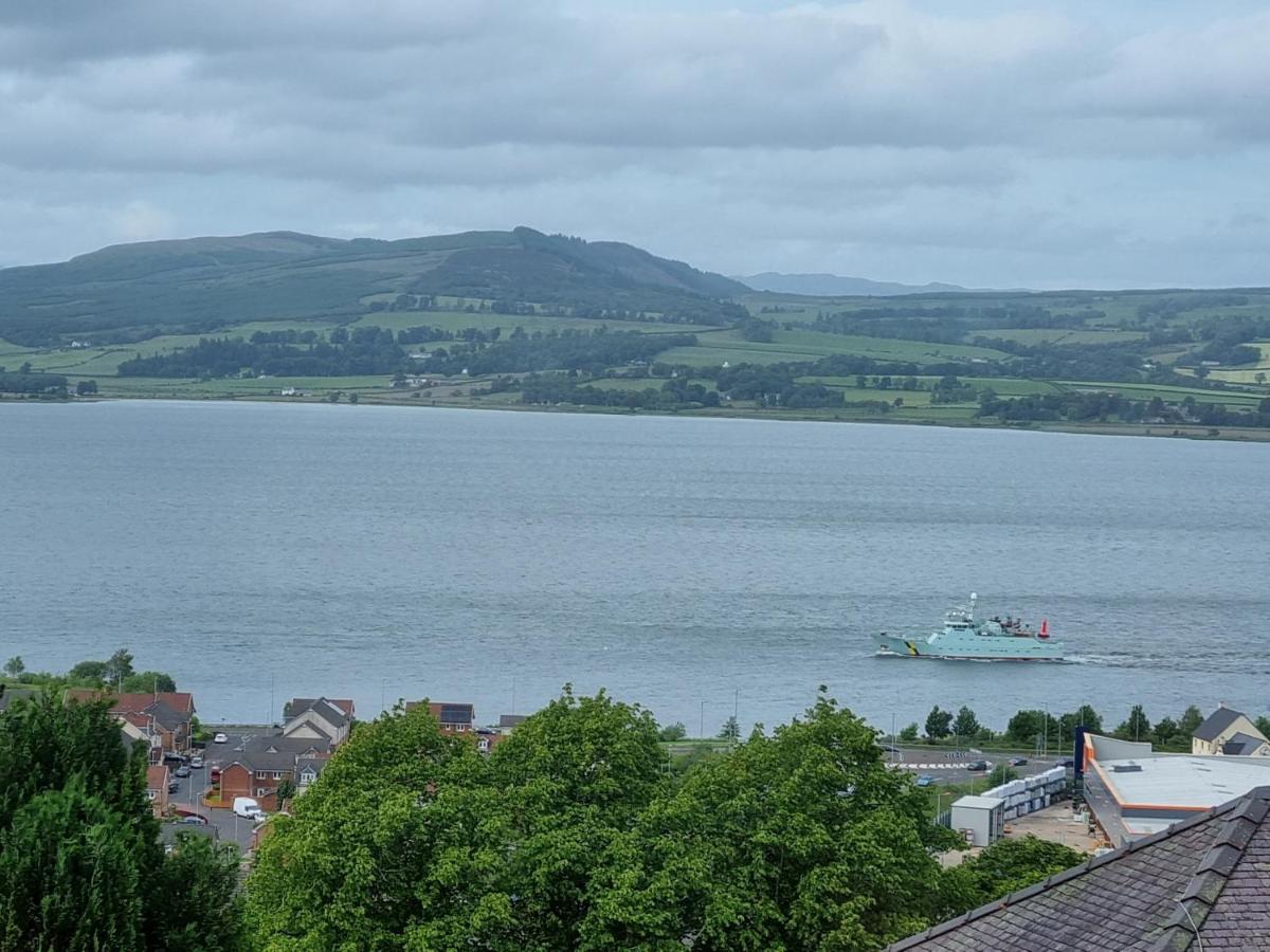 Beautiful Sea View 2 Bed Home Port Glasgow Esterno foto